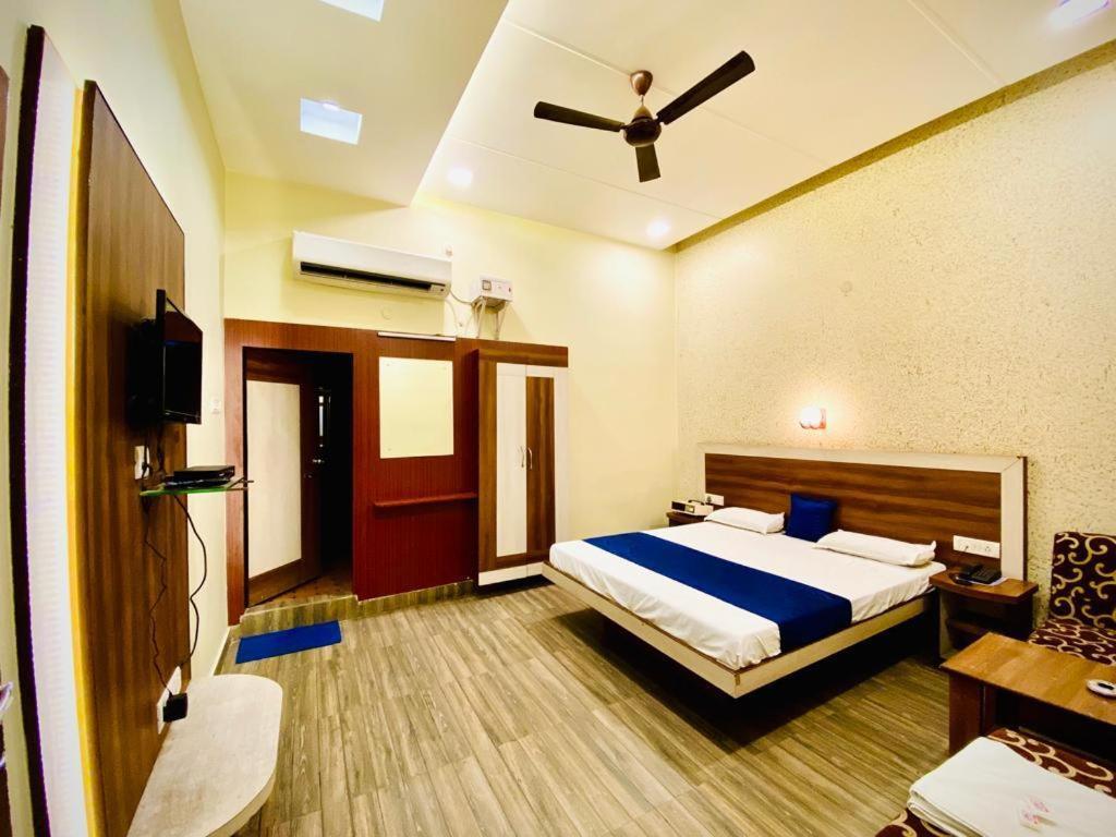 Hotel Prayag Allāhābād Junction Eksteriør bilde