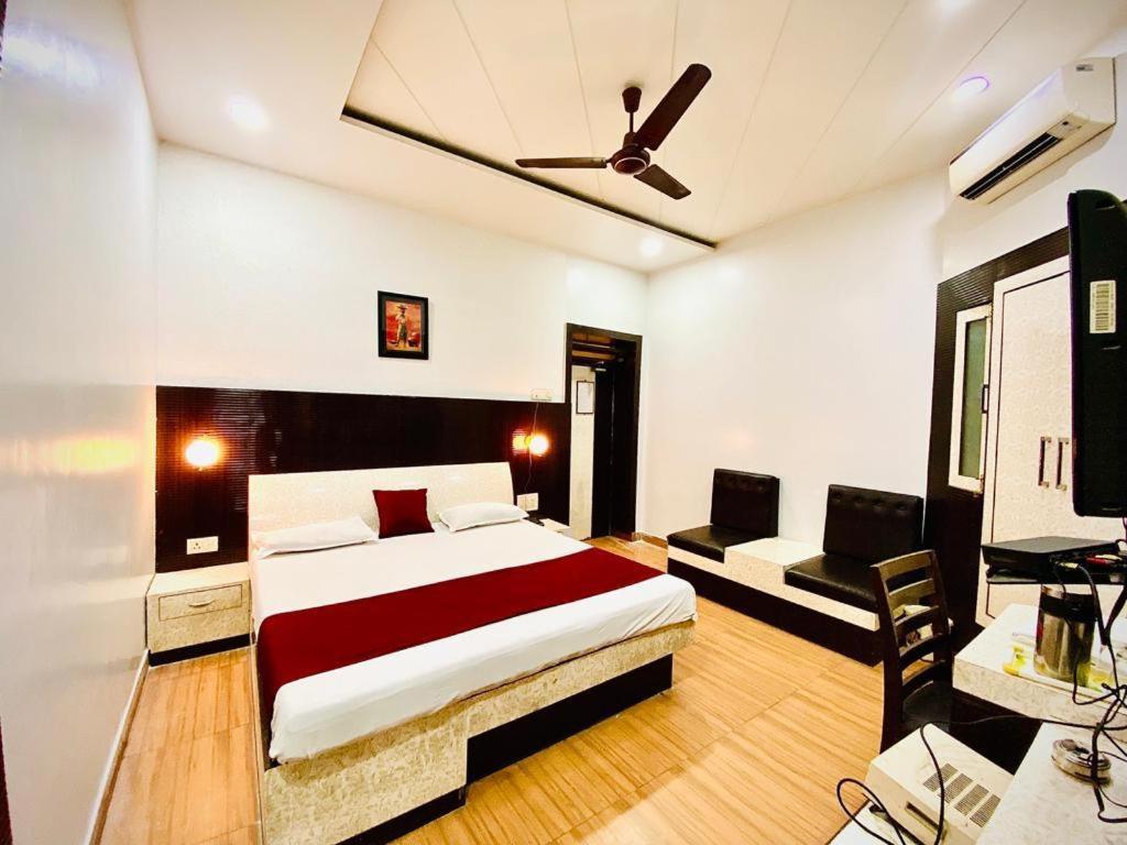 Hotel Prayag Allāhābād Junction Eksteriør bilde